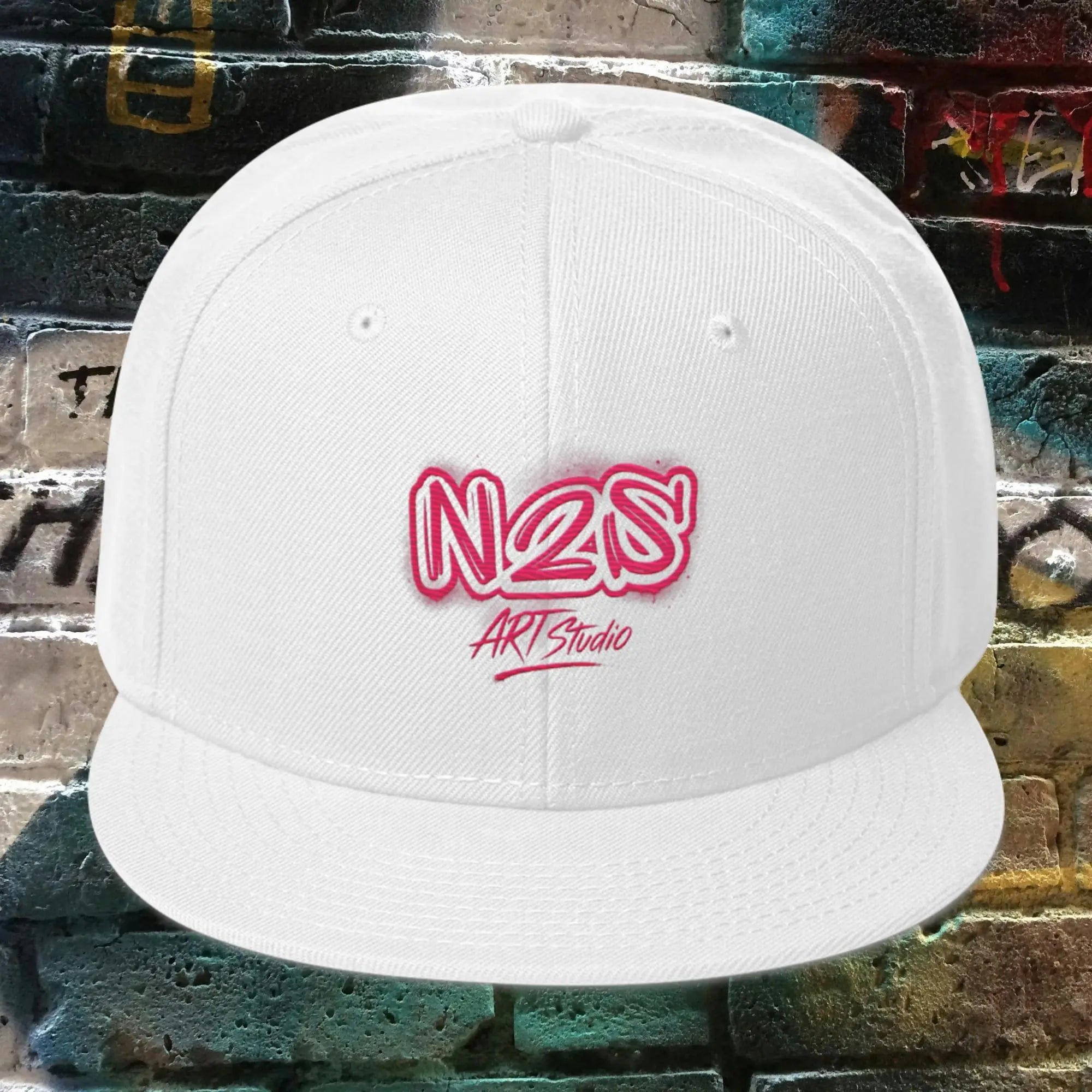 N.2.S art studio Blanc Casquette Snapback N2S Néon